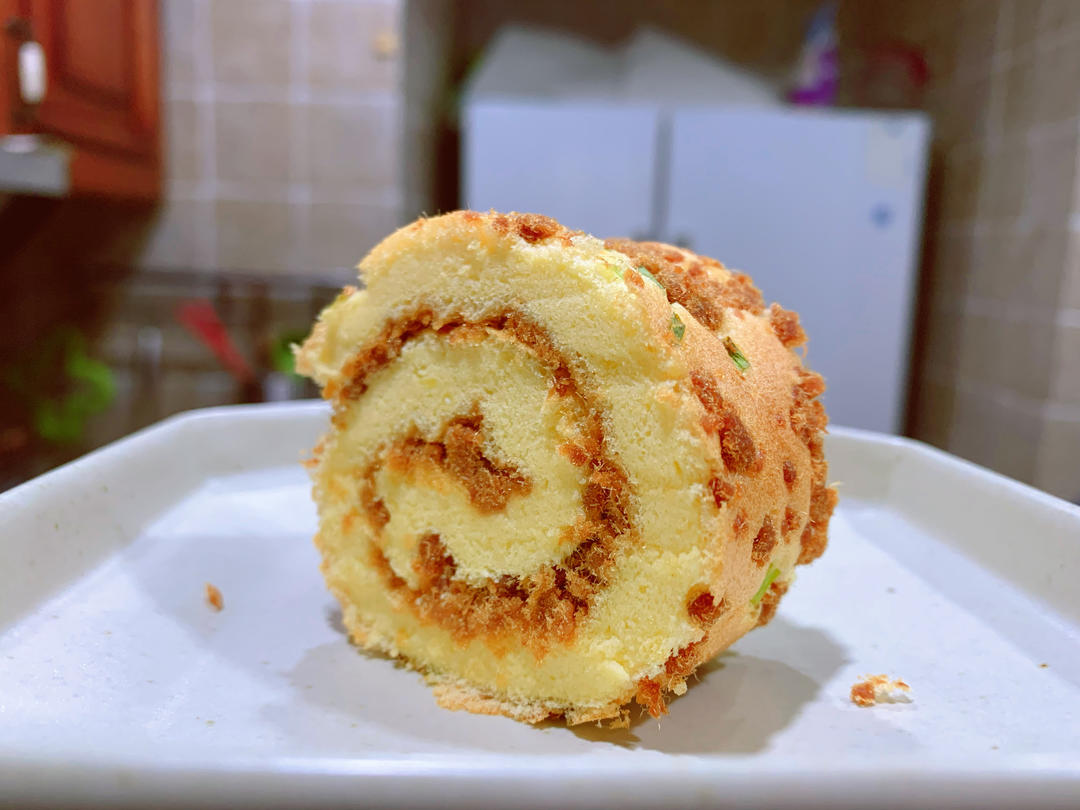 美味肉松卷-简单不开裂，零失误的蛋糕卷