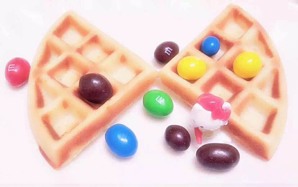 外脆内嫩的…华夫饼