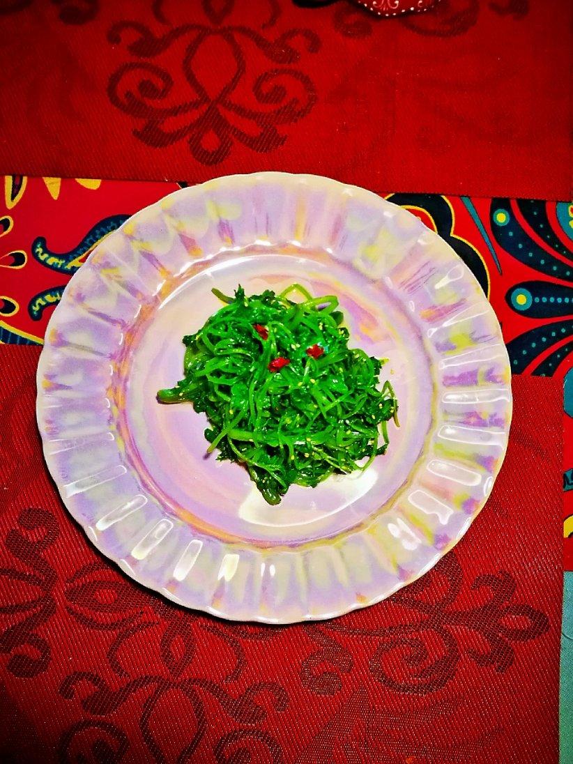 拌芹菜叶