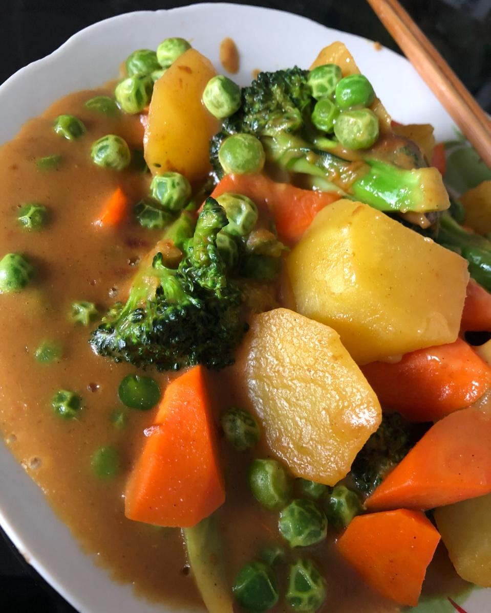 咖喱鸡肉饭