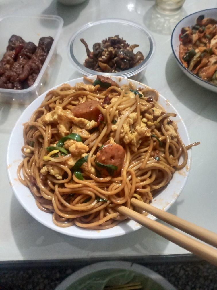 🍜最简单最好吃的家常炒面