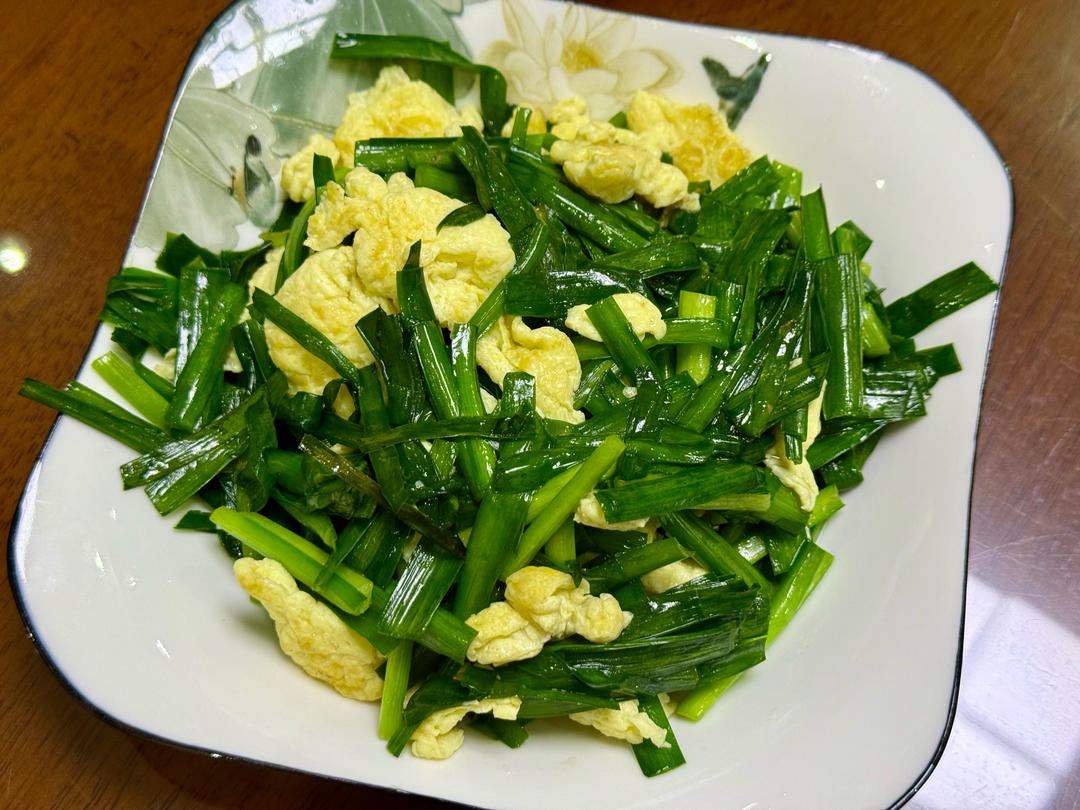 韭菜炒鸡蛋——三分钟快手下饭菜 掌握火候的秘诀