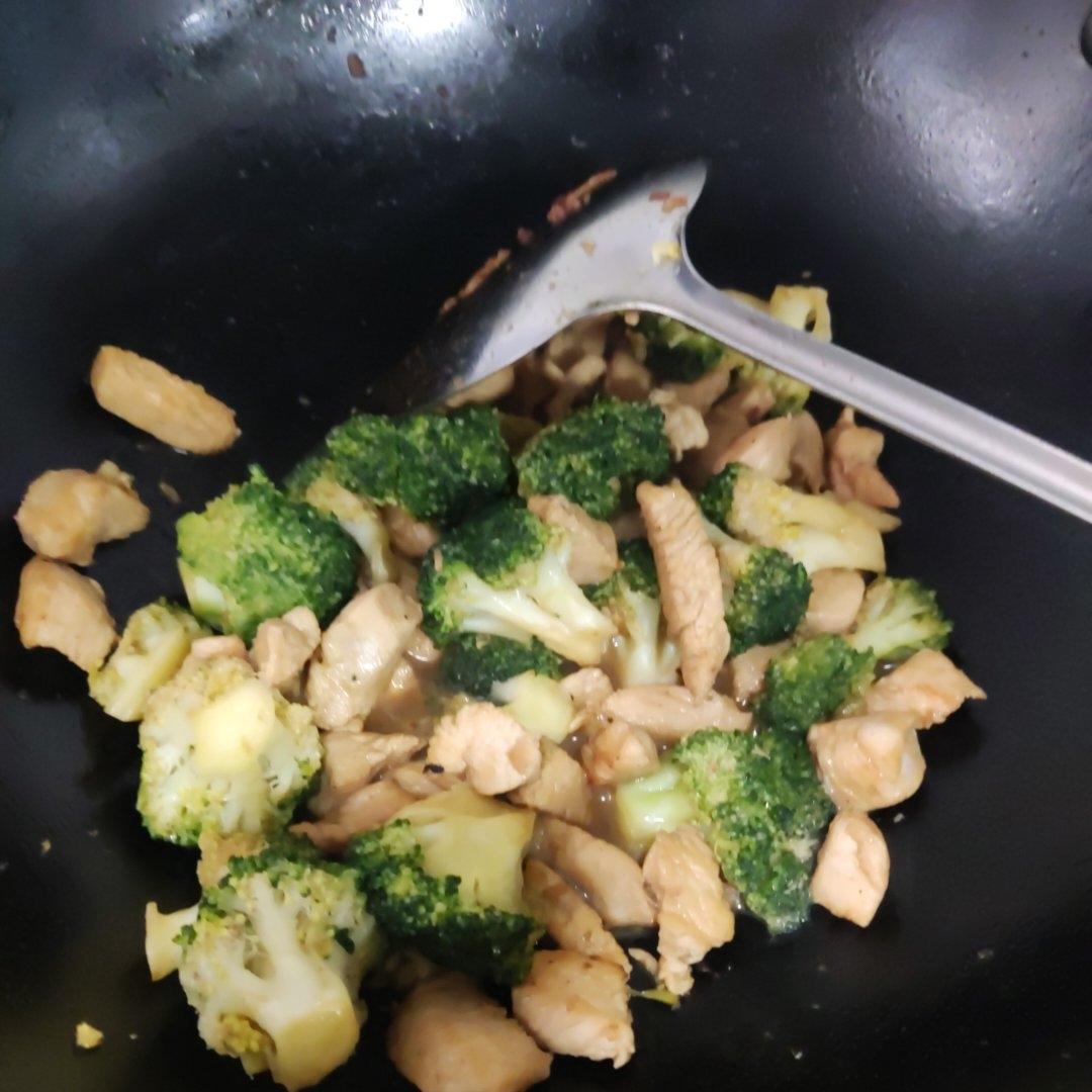 西蓝花炒鸡胸肉