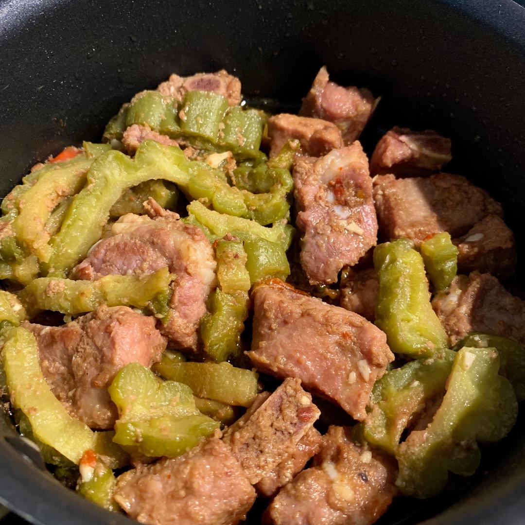 苦瓜炒排骨