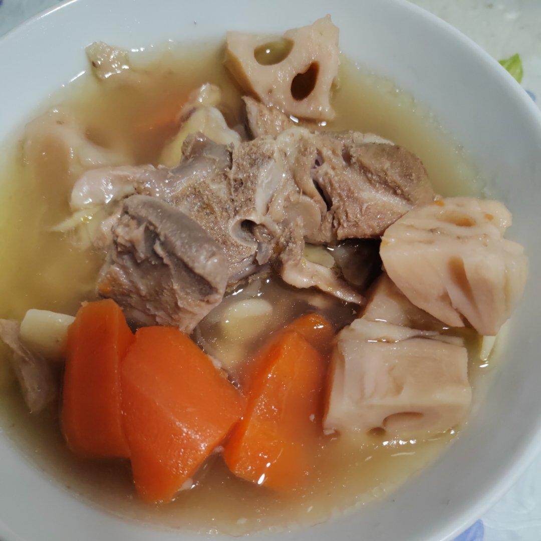 正宗湖北莲藕排骨汤