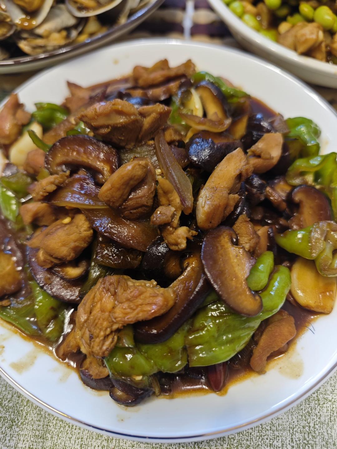 香菇鸡腿肉