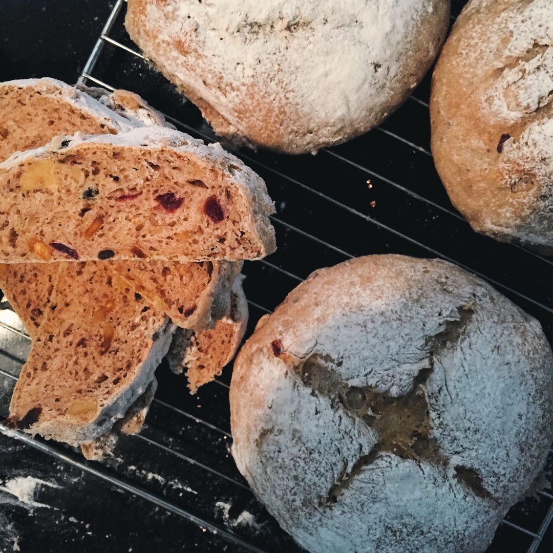 香蕉黑麦软欧包