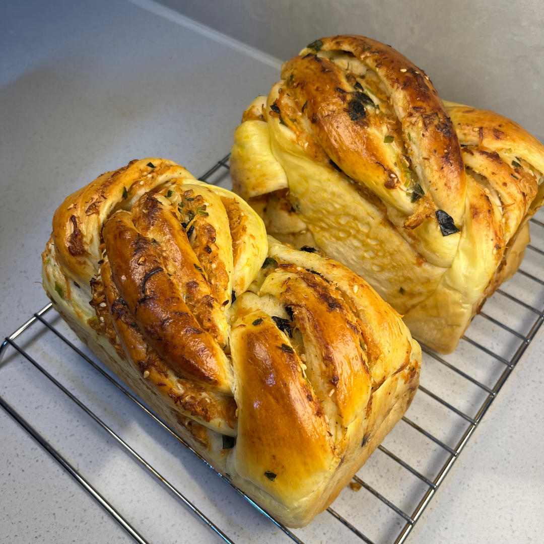 香葱肉松手撕吐司