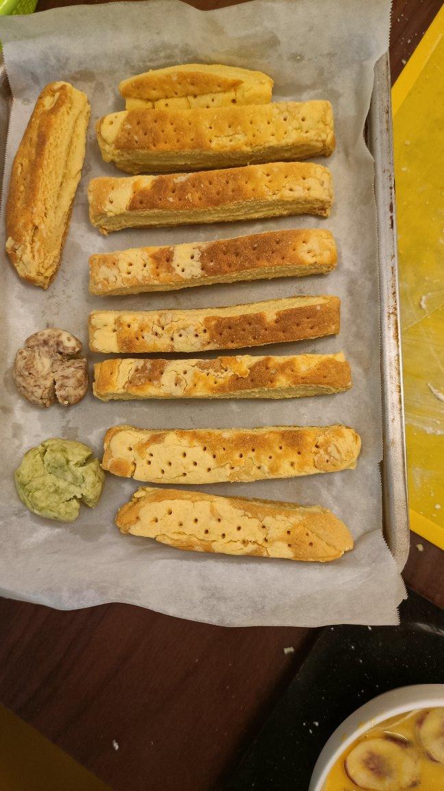 好吃不腻❗️㊙️奶香咸蛋黄酥饼