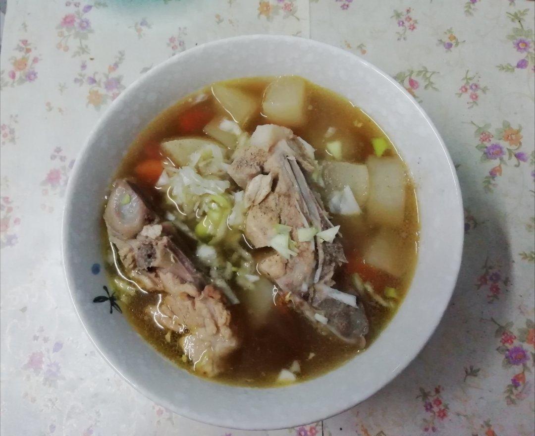 萝卜排骨汤