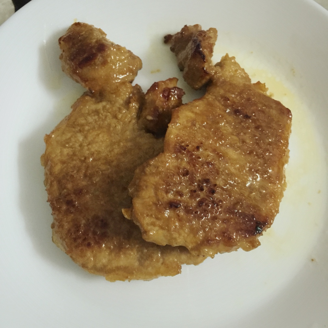 煎猪扒（超简单）和其他的猪扒在这食谱的最下面