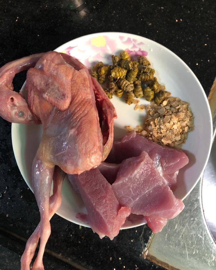 鹧鸪瘦肉石斛西洋参汤