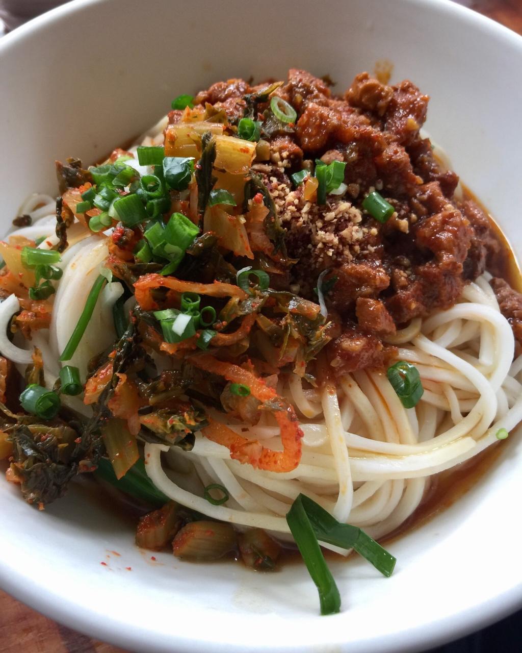 分享作品午餐612018年8月12日卤饵丝#午餐612018年8月12日#iphone