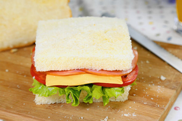 西式营养早餐三明治的做法的做法