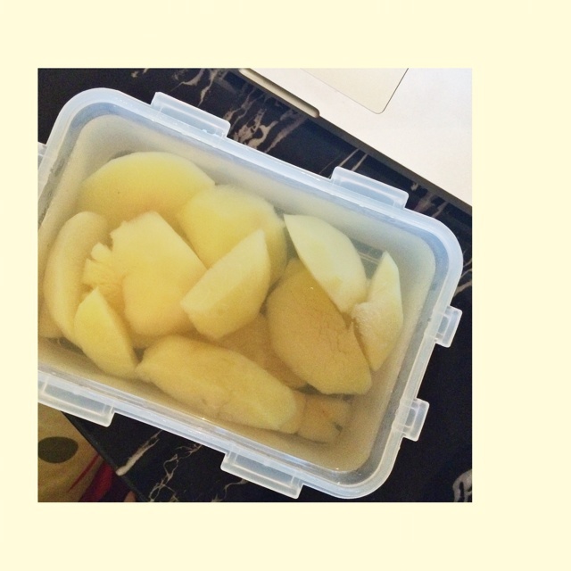 糖水桃罐头