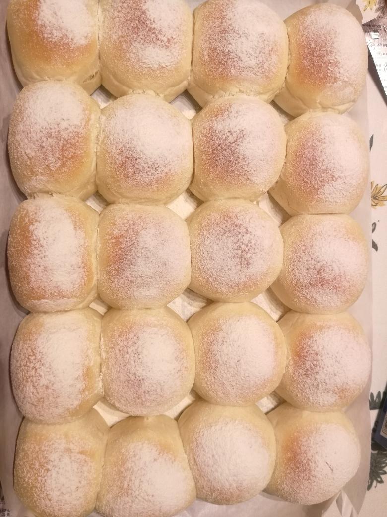 可咸可甜白面包