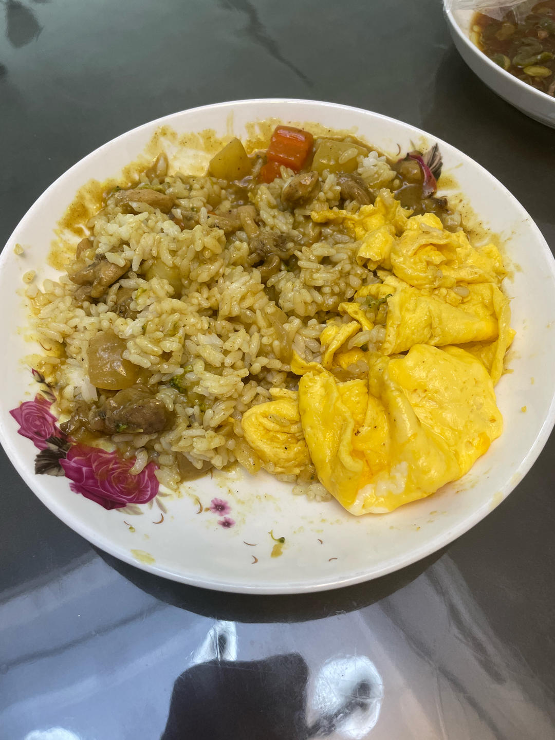 日式咖喱鸡蛋包饭