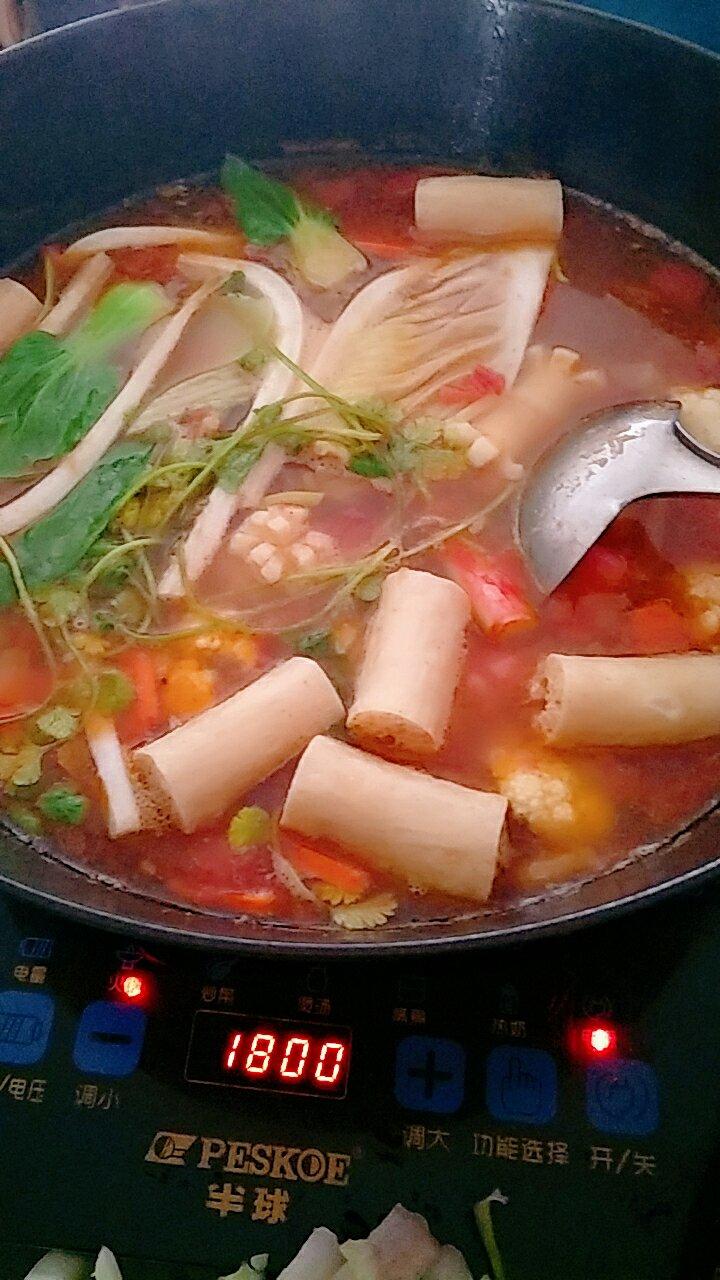自制番茄火锅