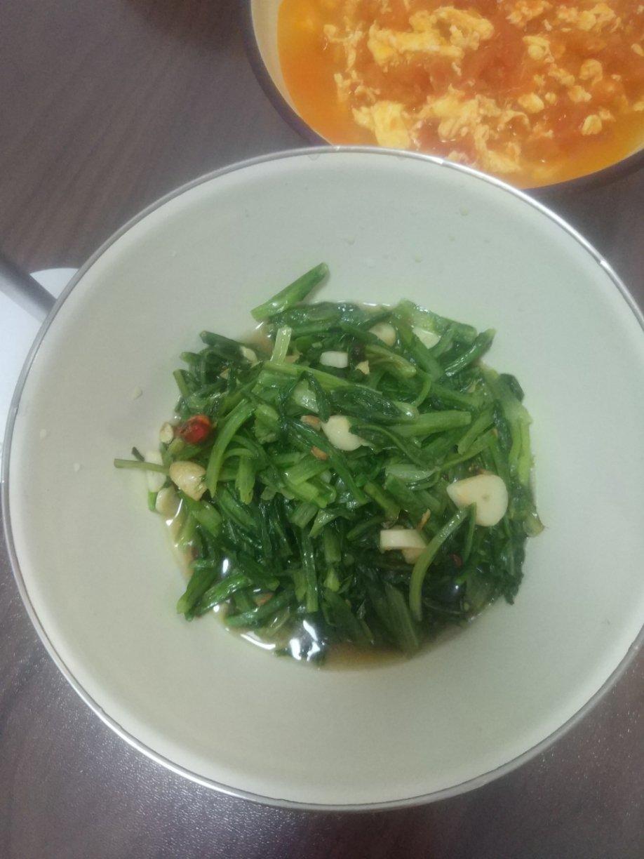 清炒油麦菜