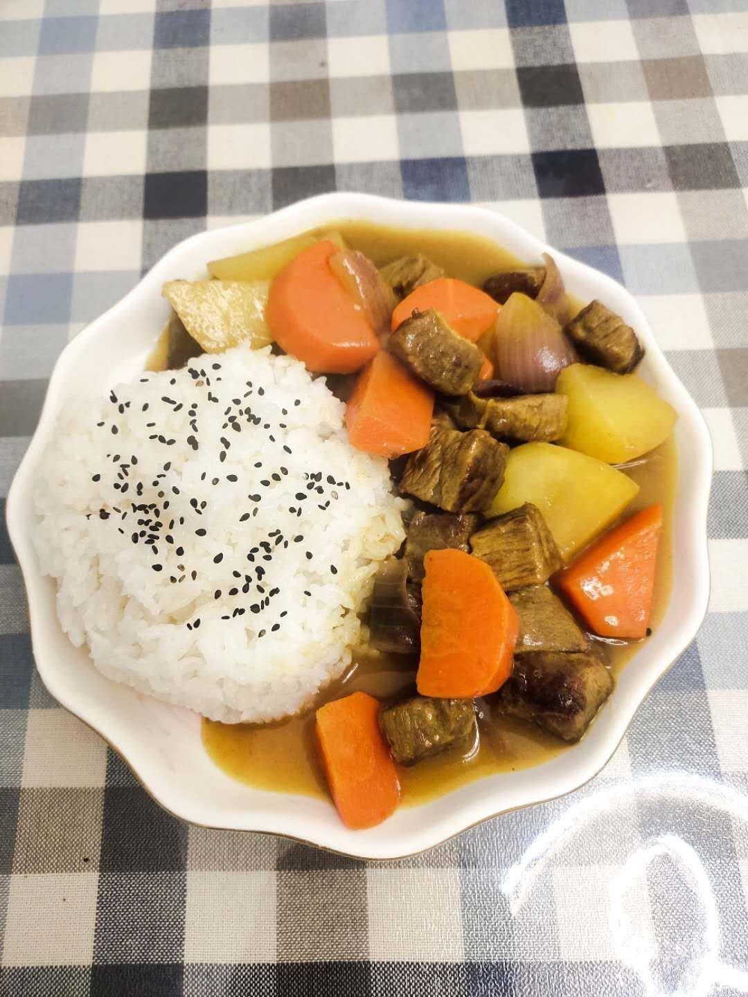 咖喱土豆烧牛肉