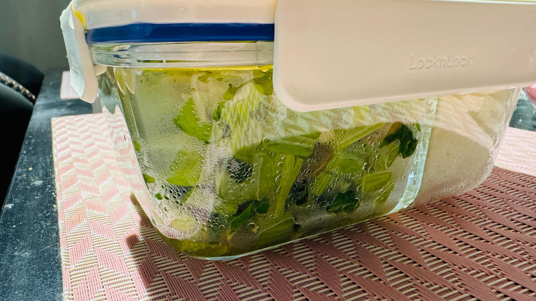 炝炒芹菜