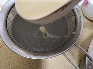 滑溜溜的牛奶炖蛋的做法 步骤5