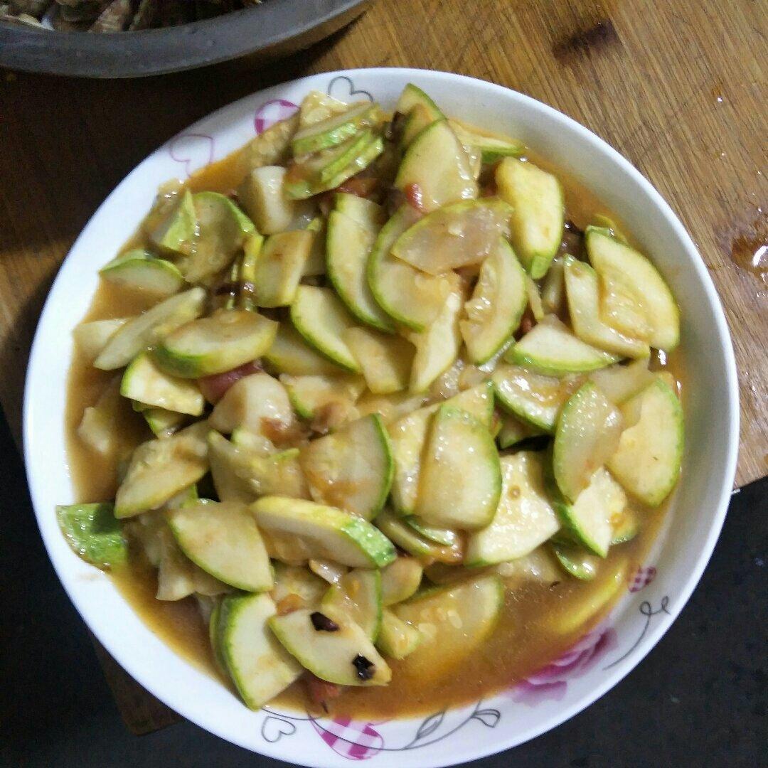 家常炒瓜片（妈妈的味道）——超级下饭的素菜