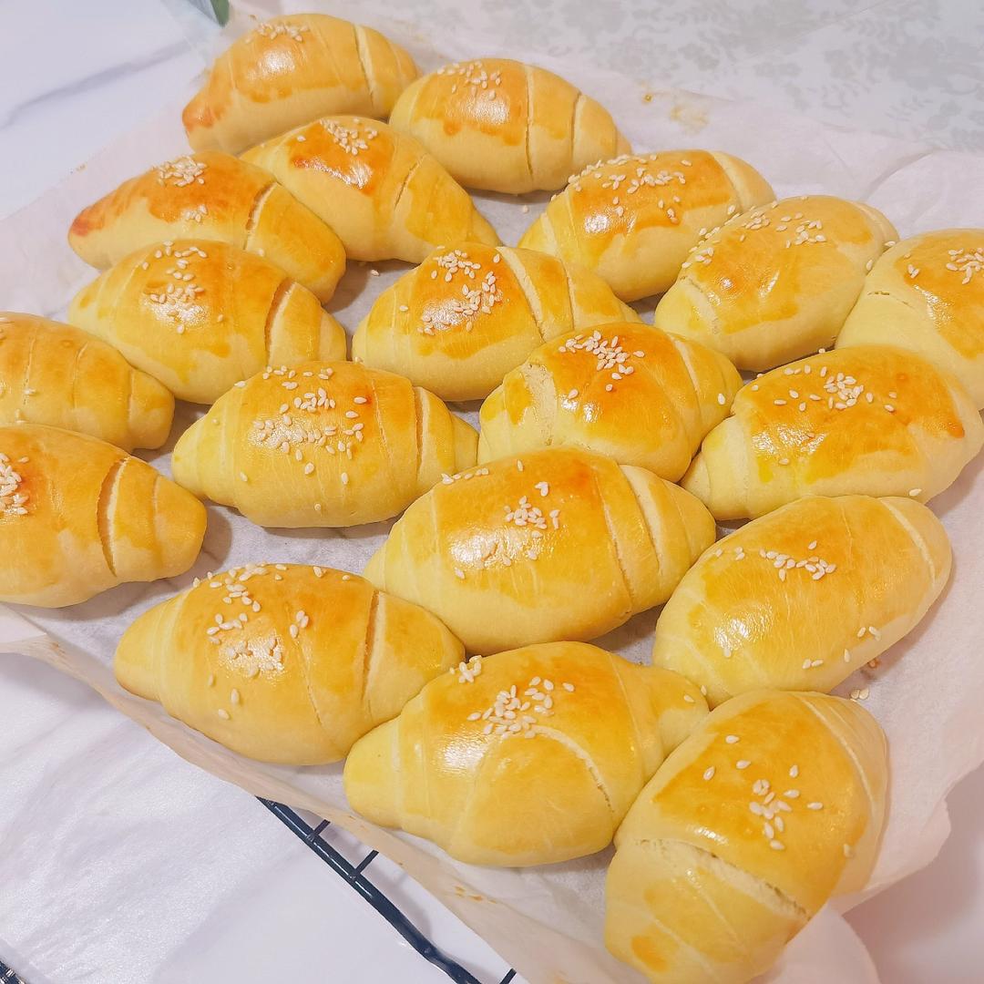 超级拉丝的牛奶面包