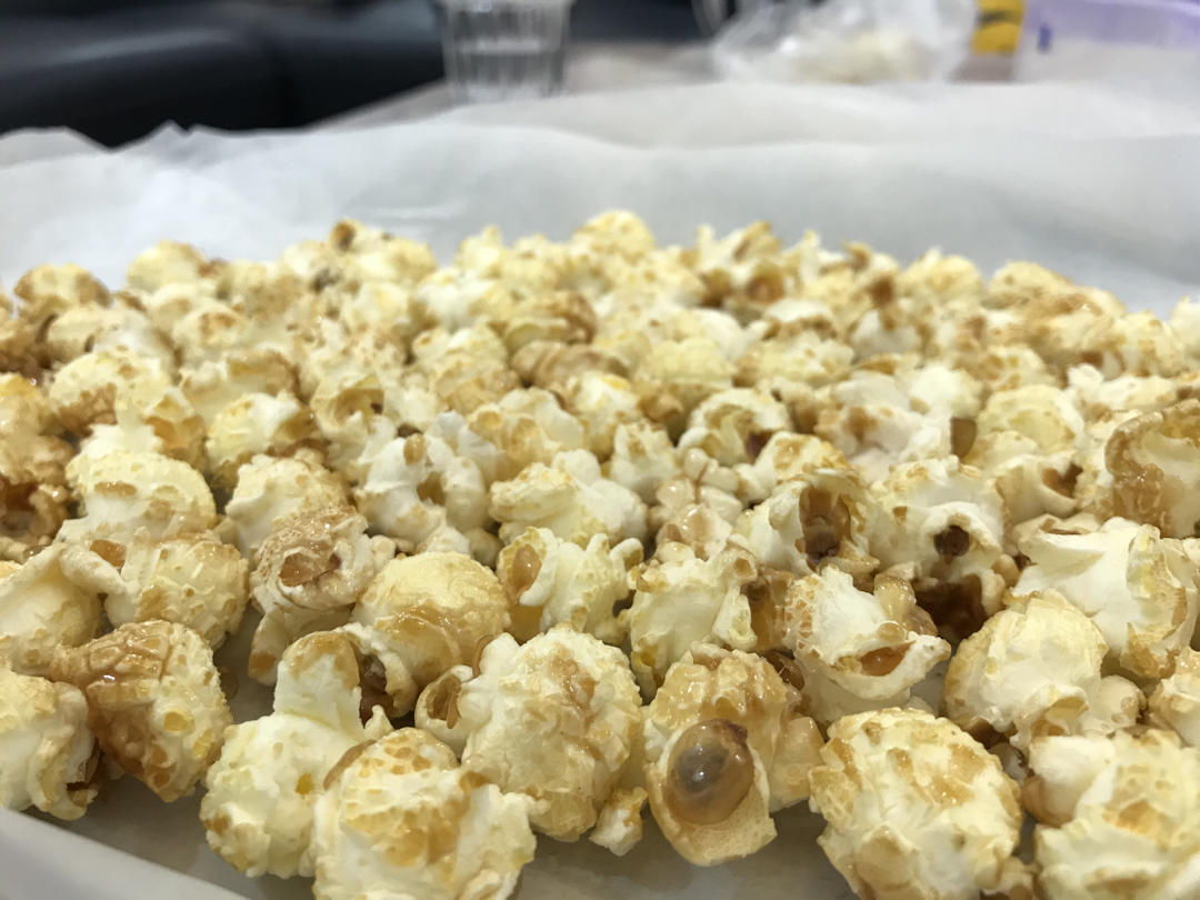 一招搞定小朋友的黄油焦糖爆米花，简单又好吃