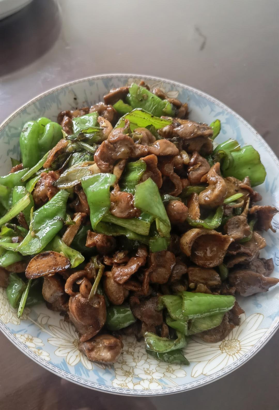 下饭菜•爆炒鸡胗花