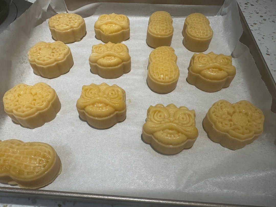 广式月饼—蛋黄莲蓉月饼