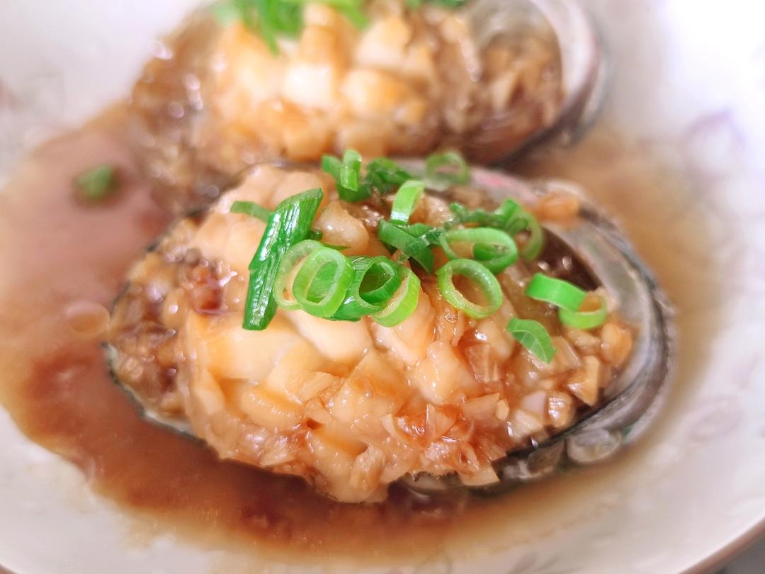 蒜蓉粉丝蒸鲍鱼