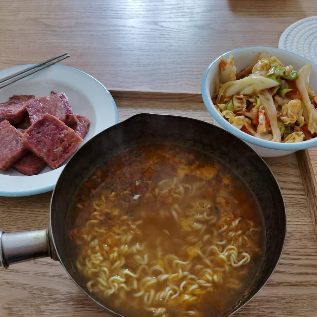 番茄炝炒圆白菜