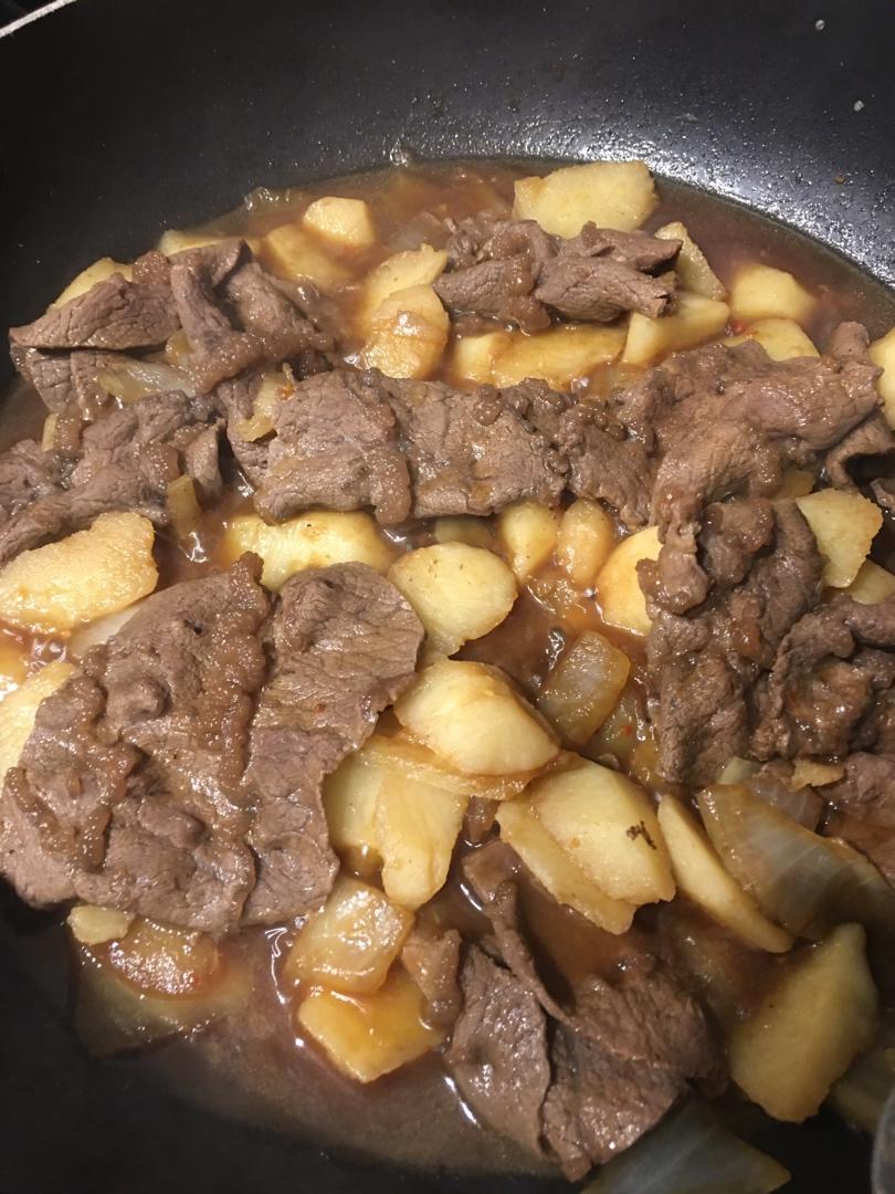 好吃到舔碗底的土豆肥牛拌饭