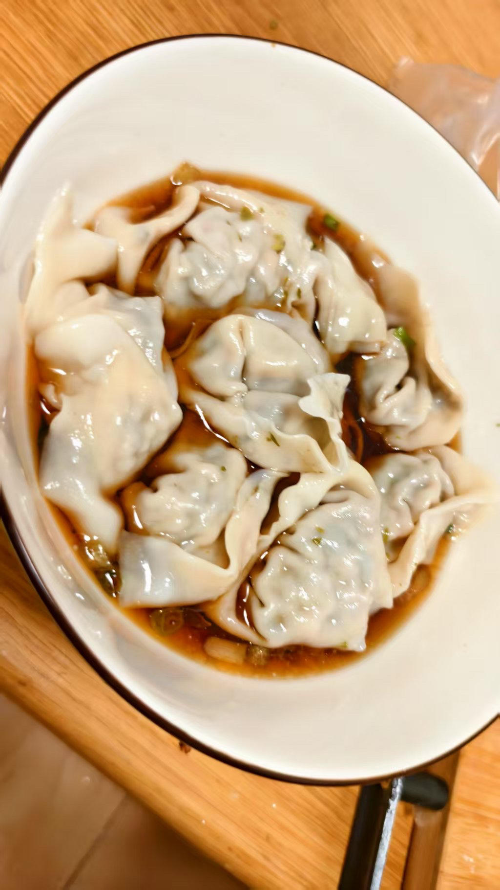 等了一年的春味香椿馄饨