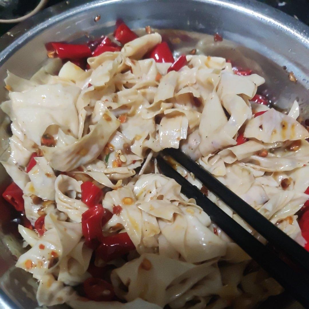 ‼️比辣条还好吃百倍〰️香辣豆皮✅零厨艺