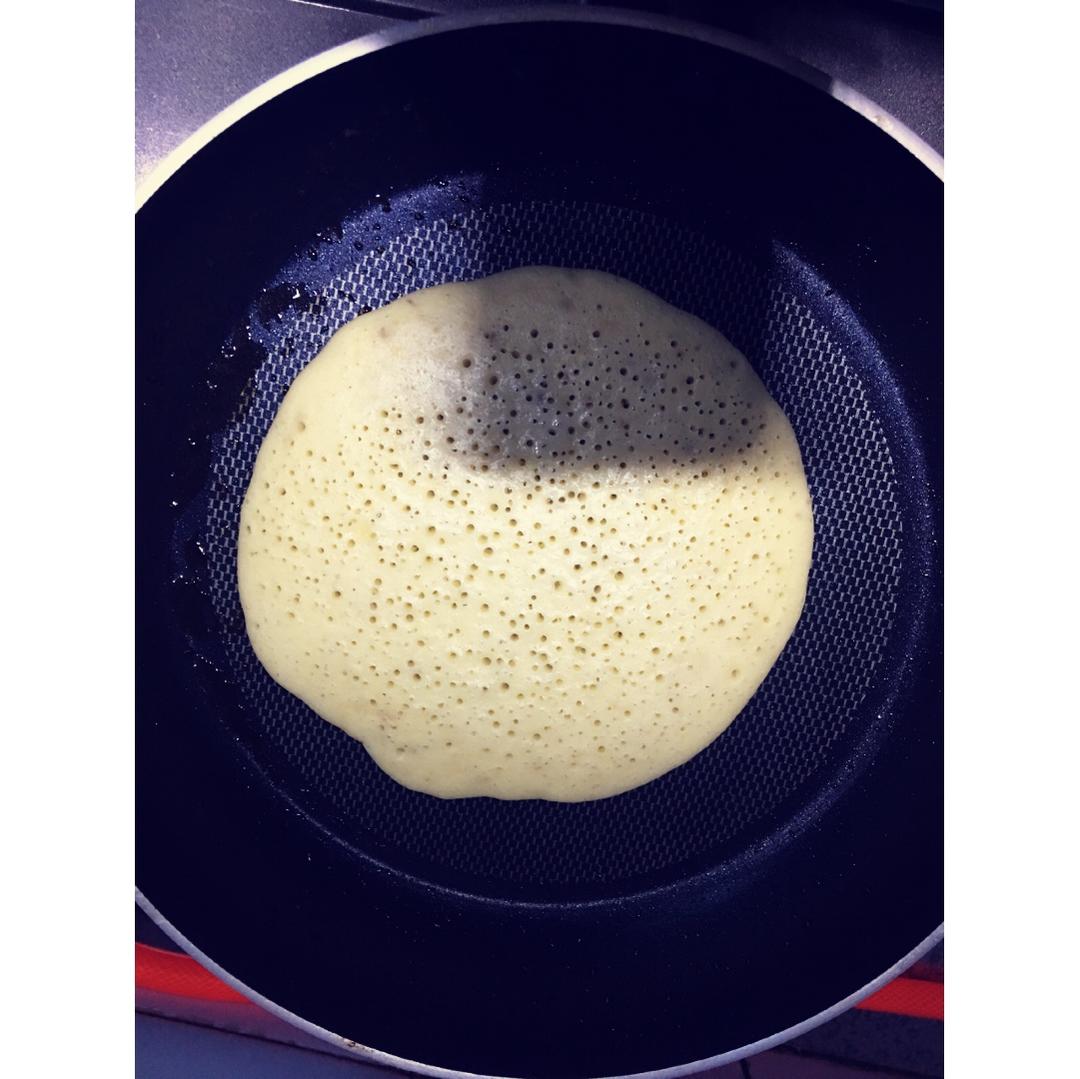 【减脂早餐】无油香蕉松饼（超简单）