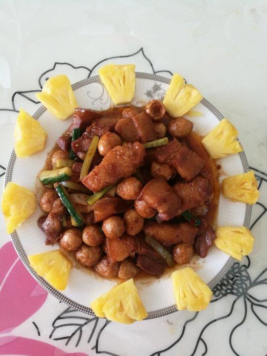 不放油的红烧肉+鹌鹑蛋