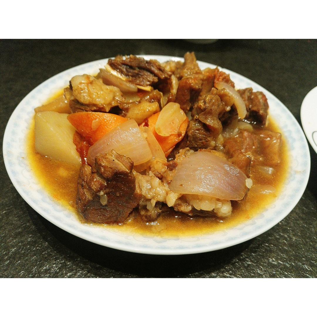 一个话唠包教包会的香浓红烩牛腩