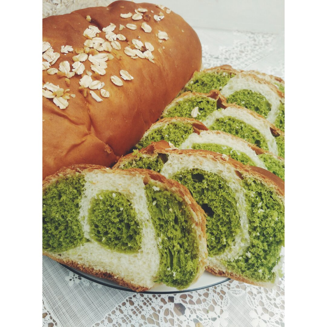 抹茶双色豆渣面包