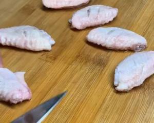 自制美味干锅底料➕干锅虾，鸡翅，肥牛教程（加入喜爱的肉和菜🥬）的做法 步骤2