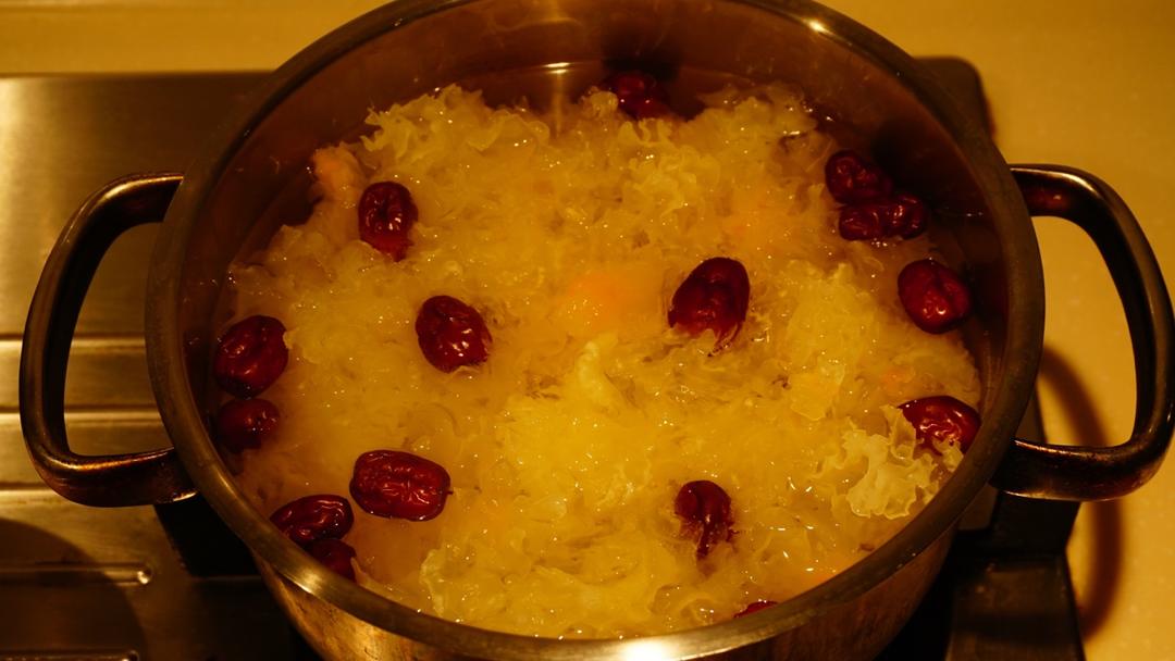 红枣雪耳汤