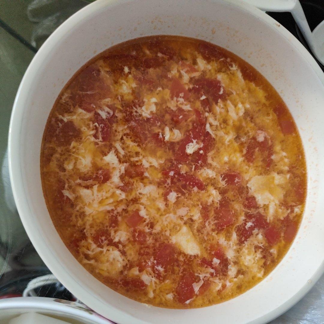 【跟我做不会错】简单又好喝的西红柿鸡蛋汤，家常又营养哦