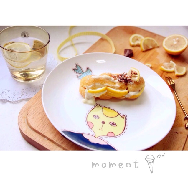 巧克力闪电泡芙（Eclair）