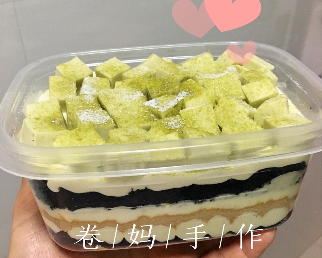 竹炭抹茶奶冻盒子的做法