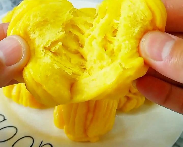 胡萝卜小花卷              （比面包还好吃）的做法