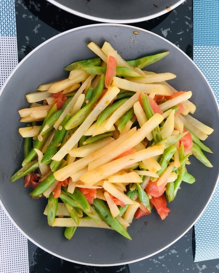 番茄土豆炒豆角