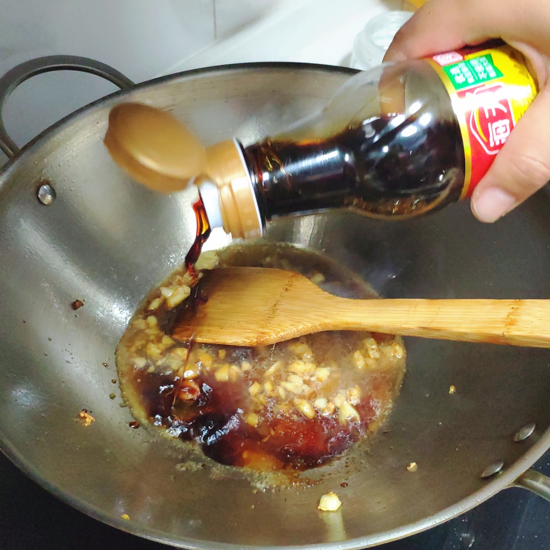 红烧荷包蛋-做法简单绝对好吃的一款家常菜的做法 步骤5