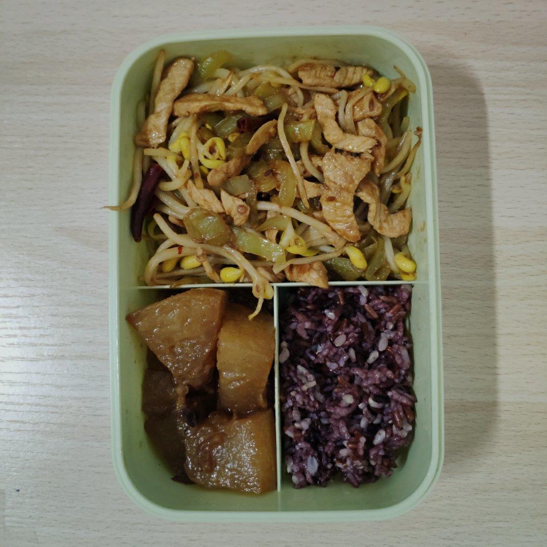 黄豆芽炒肉