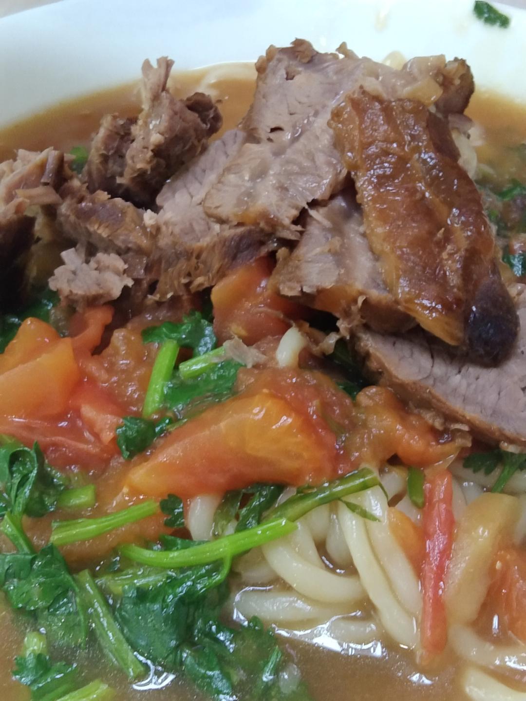 番茄牛肉面